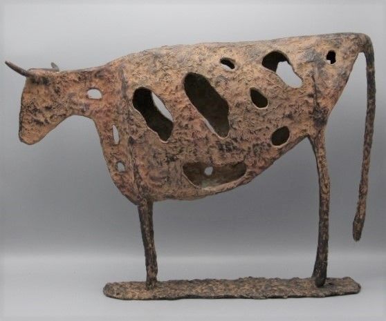 barbara de clercq  bonte koe  brons  x7x 44 cm. e. 4000 00     142