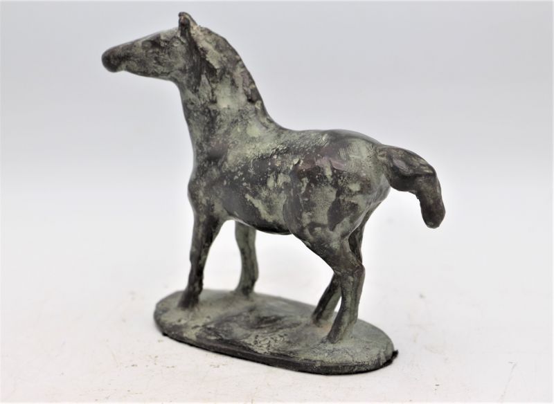 monica  panthaleon  paardje staand  brons x5x13 cm. 24x6x11 500 00  1  2  2816
