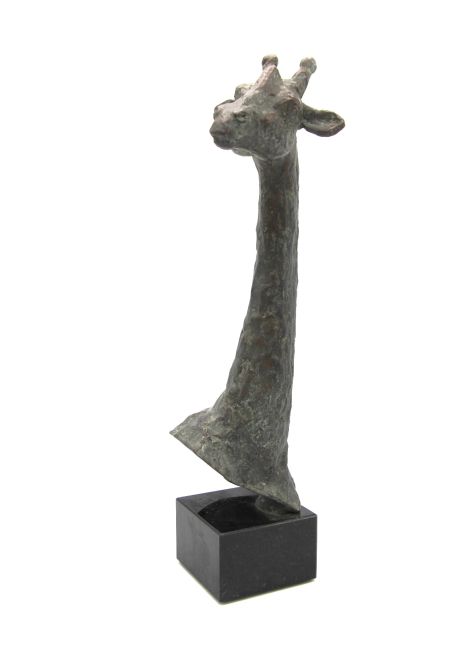 AMIRAN DJANASHVILI  Giraffe x20x14 cm. 1600 00  3 3370